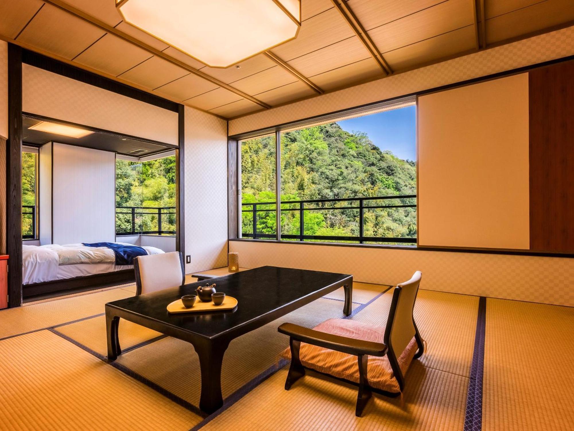 Ooedo Onsen Monogatari Premium Saiki Bekkan Misasa Exterior photo
